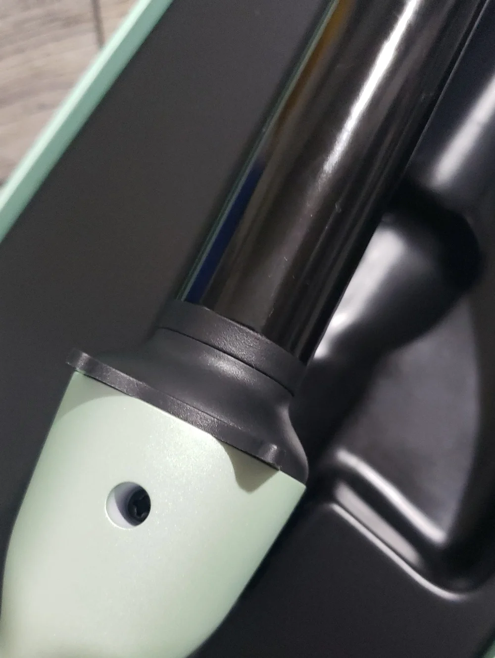 BIO IONIC Long Barrel Styler 1
